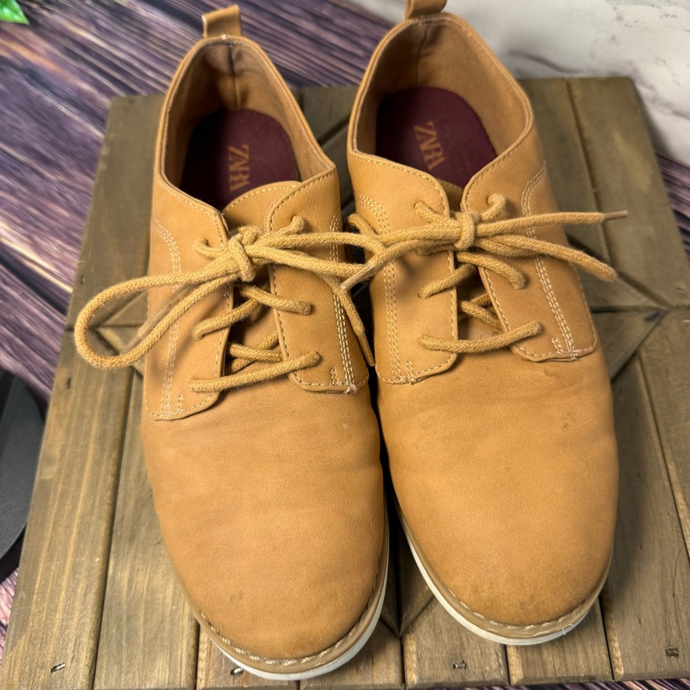 Zara Unisex Women’s Men's Brown Oxfords‎